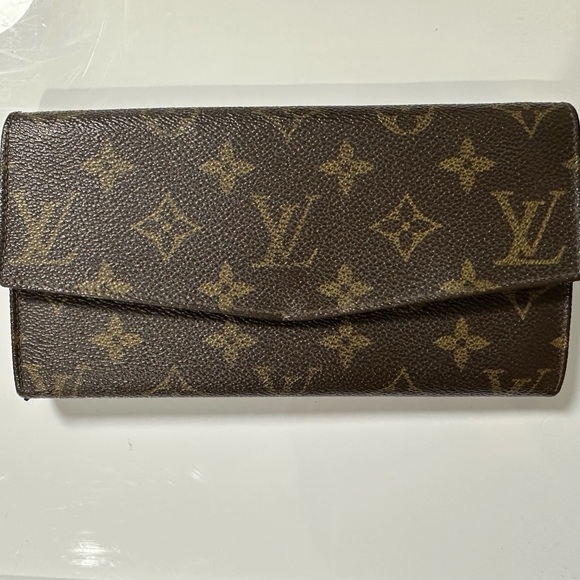 Louis Vuitton Vintage Monogram Sarah Long Wallet from 1986 - Picture 1 of 10